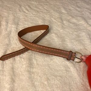 Cute chestnut brown patterned belt